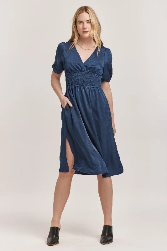 Anniversary Sale JENNIFER V-NECK SMOCKED WAIST MIDI DRESS NEW BLUE